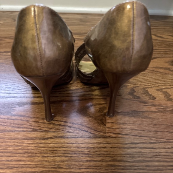 Carlos Santana sexy gold sandals - Picture 4 of 4